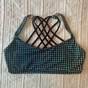 Lululemon sport bra size 6